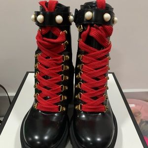 gucci combat boots with pearls